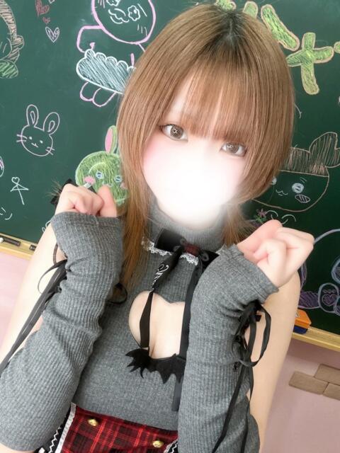 ぜろ 新宿ハンドメイド（手コキ・オナクラ）