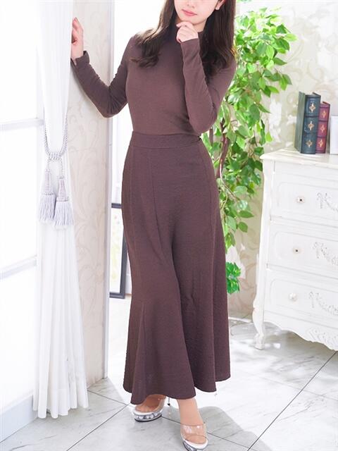 今中 加奈 人妻セレブ宮殿（人妻デリヘル）