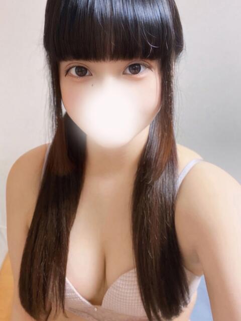 るる◆受け責め二刀流イラマ女子 即イキ淫乱倶楽部（デリヘル）