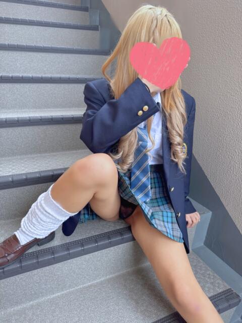 新入生 もあ 青チェと赤チェ（派遣型オナクラ（手コキ））