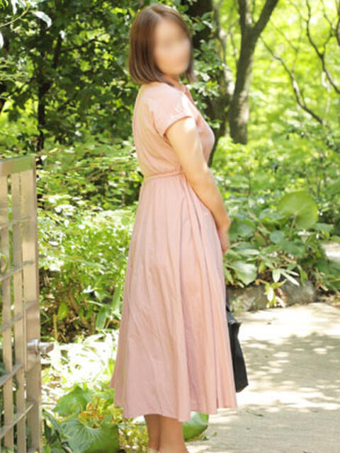 涼子 出会い系人妻ネットワーク 新宿〜池袋編（待合せ型人妻系デリヘル）