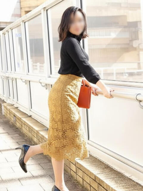 友梨奈 出会い系人妻ネットワーク 新宿〜池袋編（待合せ型人妻系デリヘル）