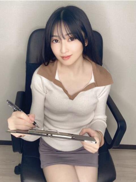 白鳥　みれい 現役OL派遣します（デリヘル）