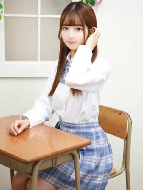 小森りな 池袋パラダイス（ホテヘル＆デリヘル）