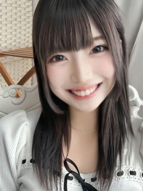 藤田みらい 断りきれない美人マッサージ嬢たち（デリヘル＆エステ）