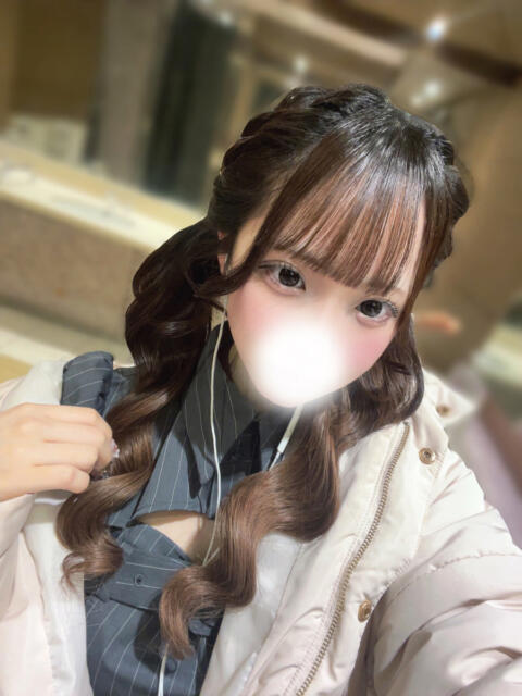 るん 山梨　風俗　デリヘル　 『ラブ＆ピース学園』（デリヘル）