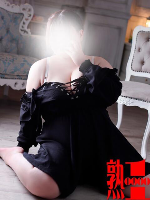 萌音-もね 熟女10000円デリヘル 川崎（人妻系デリヘル）