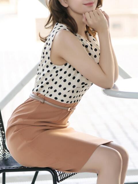 小峰 詩羽 テレジア大阪（高級デリヘル）