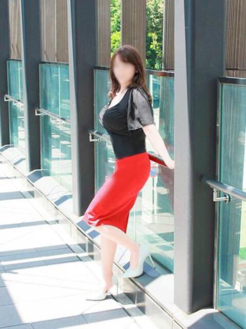 奥山 みえこ こあくまな熟女たち 上野・御徒町店 (KOAKUMAグループ)（人妻・熟女デリヘル）