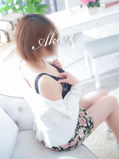 あかり 西船人妻花壇（人妻デリヘル）