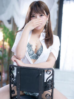 ひな 梅田人妻秘密倶楽部（梅田/デリヘル）