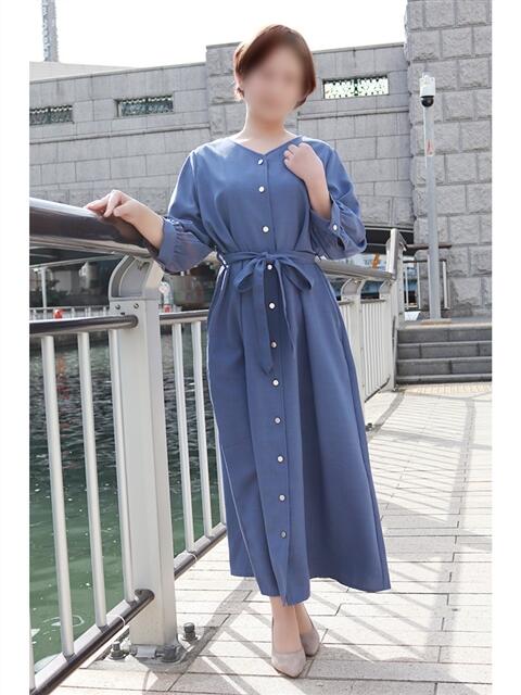 むぎ 奥鉄オクテツ大阪（駅待ち合わせ型人妻デリヘル）