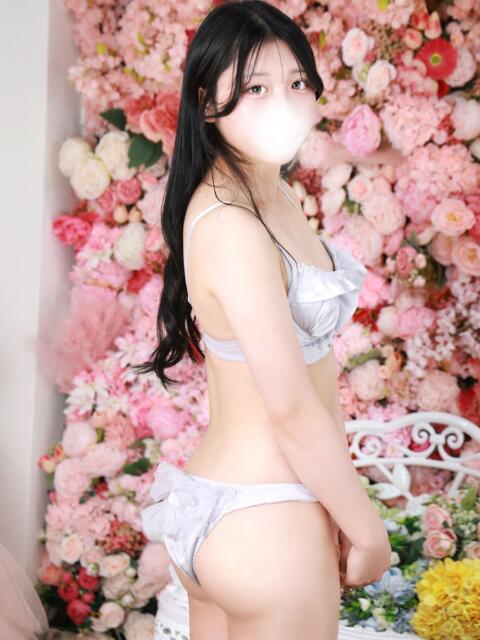 まろん 東京リップ 池袋店（美女・美少女専門ホテヘル ＆デリバリーヘルス）