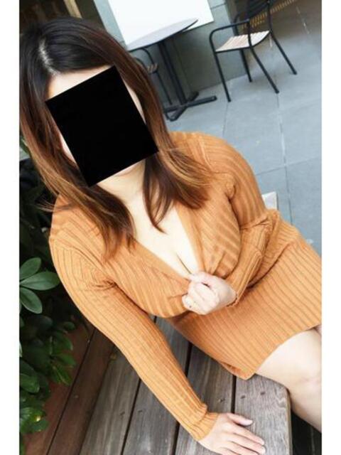 ひな 逢って30秒で即尺(人妻・熟女待ち合わせデリヘル)