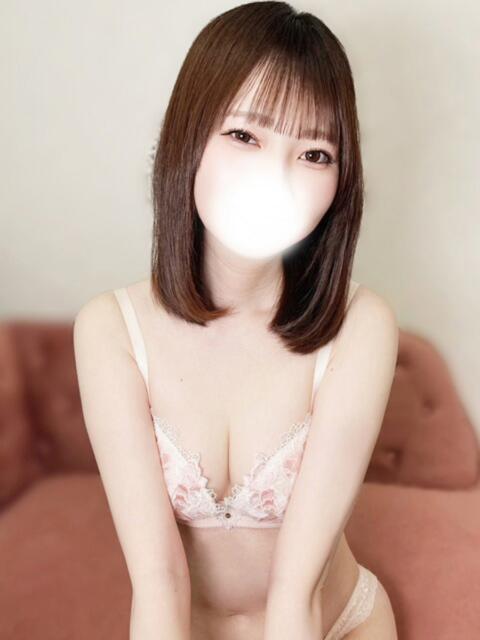 さく（ご奉仕好き×癒し系美女！ ハニービー（Honey Bee）（デリヘル）