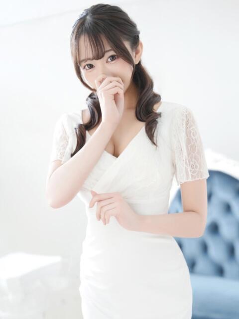 愛坂すみれ クラブ バレンタイン大阪（素人美女専門デリヘル）