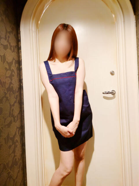 高橋　かりな 昼下がりの情事（人妻デリヘル）