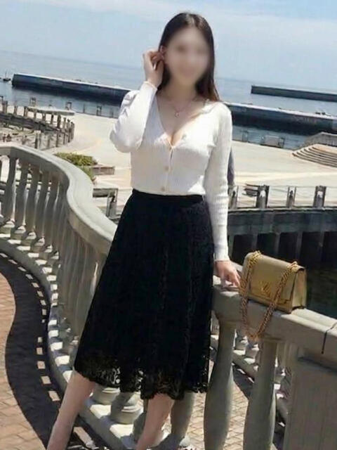 安達【人妻コース】 CLUB CANDY（鳥栖店）（デリヘル）