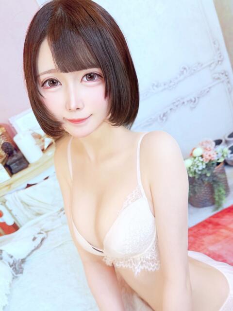 なるせ【癒し系アイドル降臨】 STELLA TOKYO－ステラトウキョウ－（デリヘル）