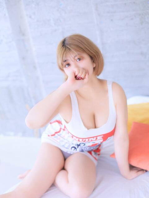 るい REDROOM (レッドルーム)（ファッションヘルス）