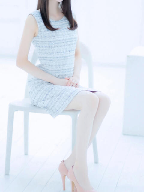 詩乃(しの) グランドオペラ東京（高級デリヘル）