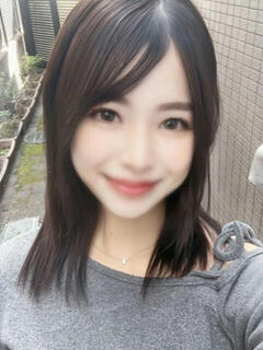 木村らな 断りきれない美人マッサージ嬢たち（新大久保/デリヘル）