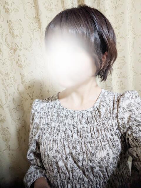 さとみ 山梨デリヘル 人妻物語 ～極～（人妻デリへル）