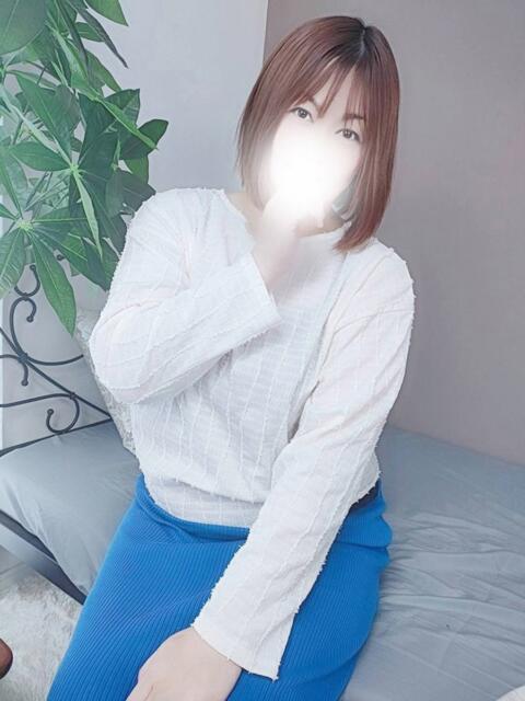 しおり 人妻熟女の秘密の関係伊勢崎店（人妻デリヘル）