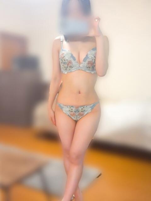 ゆゆ CHARMANT（シャルマン）（デリヘル）