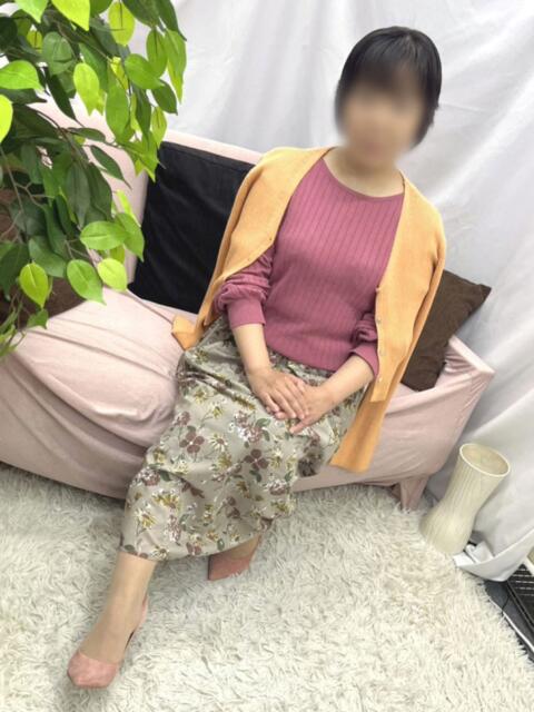 つむぎ 完熟ばなな千葉店（人妻・熟女デリヘル）