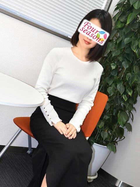 華月 東京人妻フォーシーズンズ（人妻・熟女待ち合わせデリヘル）