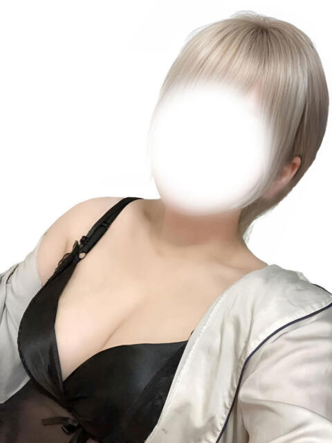 新名にな 全裸にされた女たちor欲しがり痴漢電車（ホテヘル）