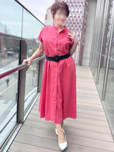 けいな 新宿・新大久保おかあさん（熟女デリヘル）