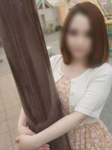 りん 鶯谷おかあさん（熟女デリヘル）