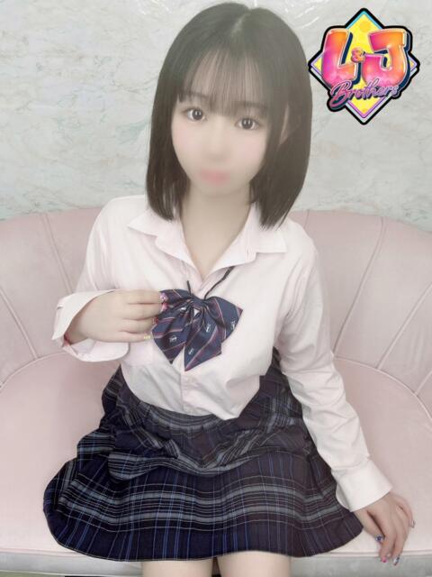 すみれ 透明度と色気抜群少女 L＆Jブラザーズ（デリヘル）