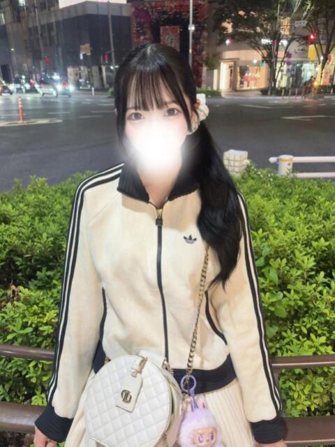 こゆい 新宿ハンドメイド（手コキ・オナクラ）