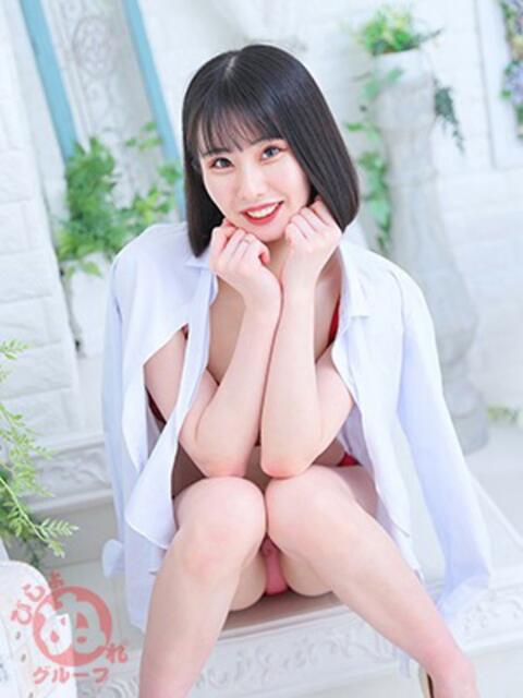 エナコ びしょぬれ新人秘書（素人コスプレデリヘル）