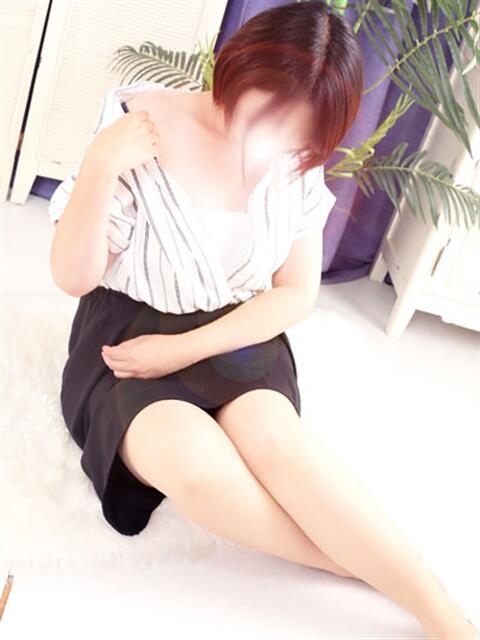 あゆみ 柏人妻花壇（人妻デリヘル）