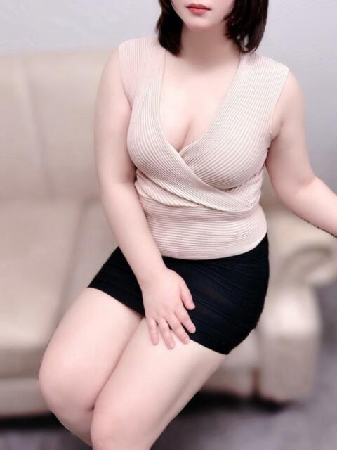 新見 和いふらいん（【非風俗】メンズエステ）