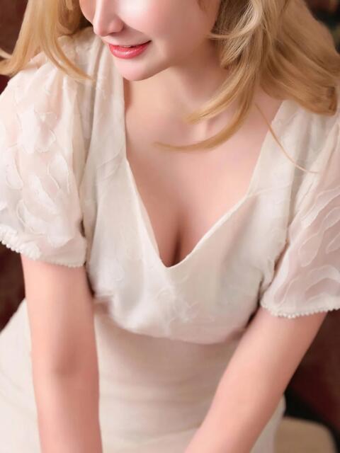 山本　ソフィー CUORE～クオーレ～（高級デリヘル）