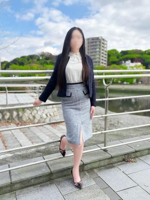 神崎美沙 こあくまな人妻・熟女たち東広島店(KOAKUMAグループ)(人妻・熟女デリヘル)