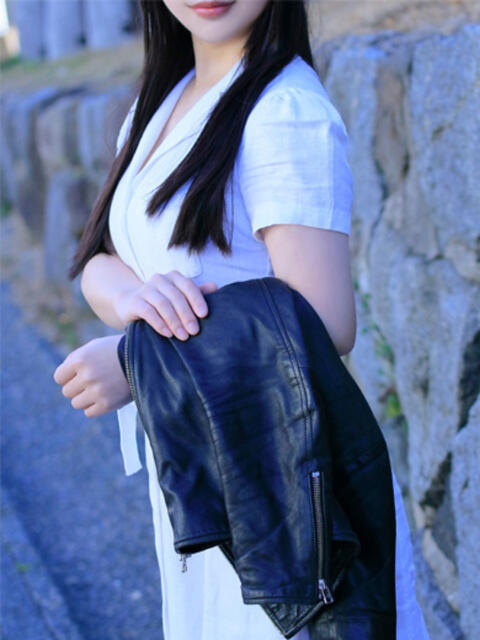 なるみ CELEB FACE FUKUOKA（人妻デリヘル）