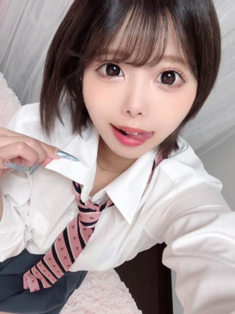 はな E+アイドルスクール新宿・歌舞伎町店（デリヘル）