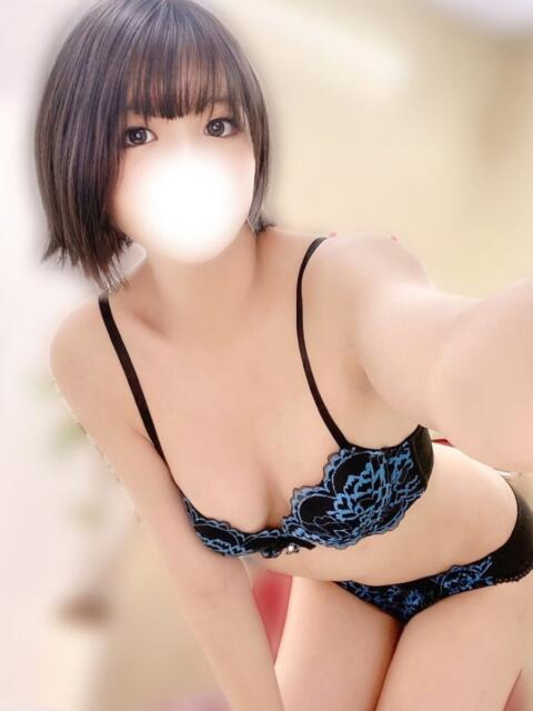 高田はな 全裸にされた女たちor欲しがり痴漢電車（ホテヘル）