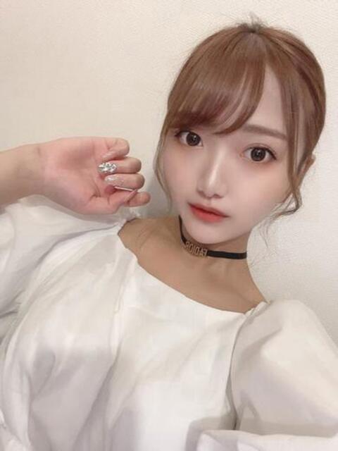 えま E+アイドルスクール新宿・歌舞伎町店（デリヘル）