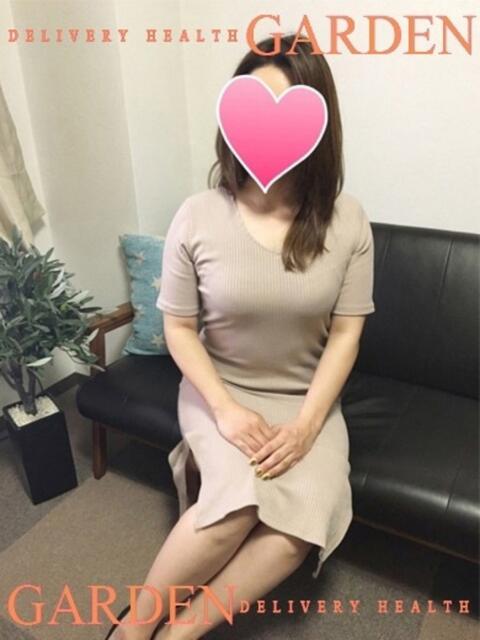 れいな ガーデン -人妻ダイスキ-（人妻系デリヘル）