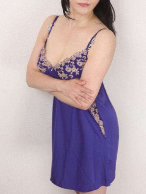 ひな 東京品川奥様リゾート（【非風俗】派遣型メンズエステ）