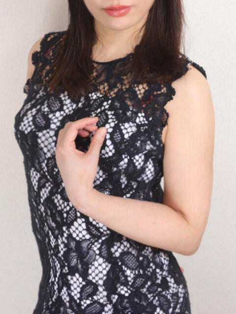 りお 東京品川奥様リゾート（【非風俗】派遣型メンズエステ）