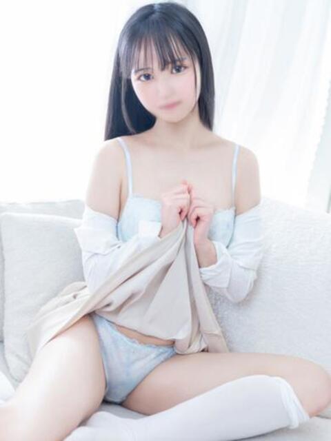 えみり E+アイドルスクール品川店（デリヘル）