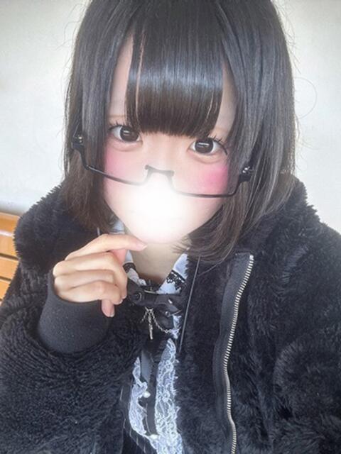 とな ジュリアングループ三多摩店（デリヘル）